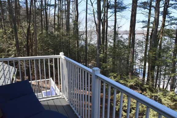 Lake Front 2BR/2BA Apartment - Image 1