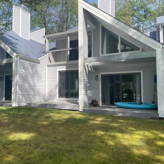 Lake Front 2BR/2BA Townhome at Paupack Hills Golf Course - Image 1