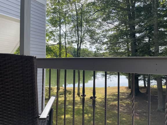 Lake Front 2BR/2BA Townhome at Paupack Hills Golf Course - Image 2